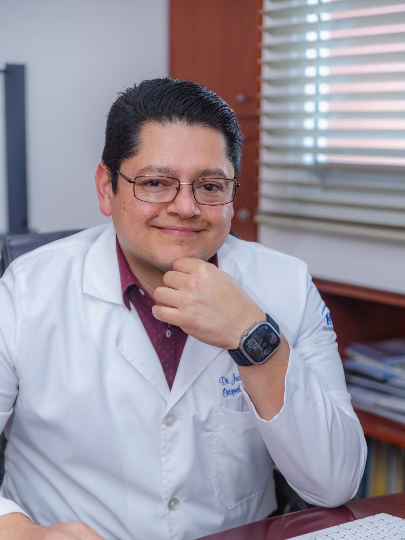 Dr. Juan Martínez Caamaño, orthopedic surgeon